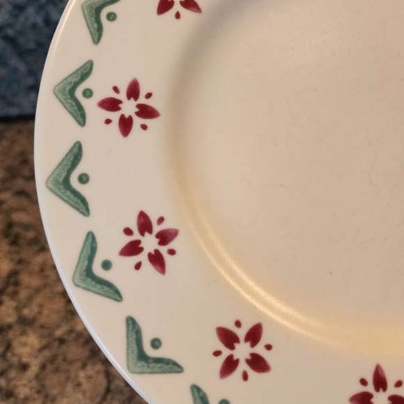 Pfaltzgraff Nordic Christmas 8" Plate/Goes w/ a Gravy Boat - Picture 5 of 5